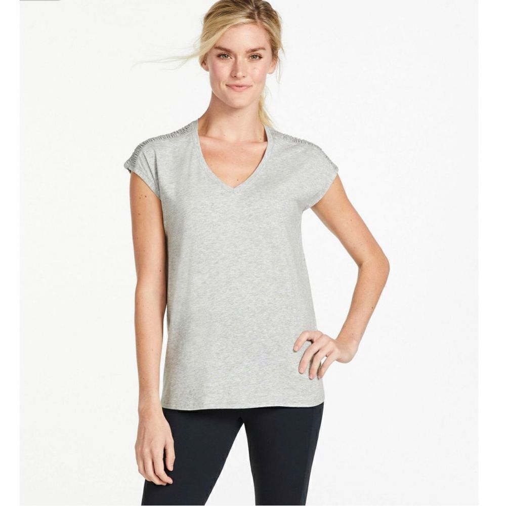L.L. BEAN Beyond Soft V-Neck Tee Short Sleeve Women’s Size Large